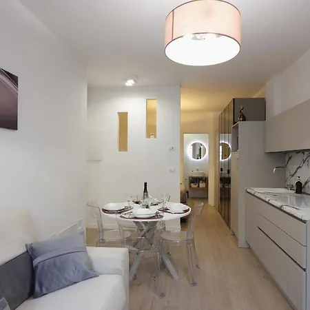 Mascarella - Elegante Design Con Patio Nel Centro Storico * Bolonya