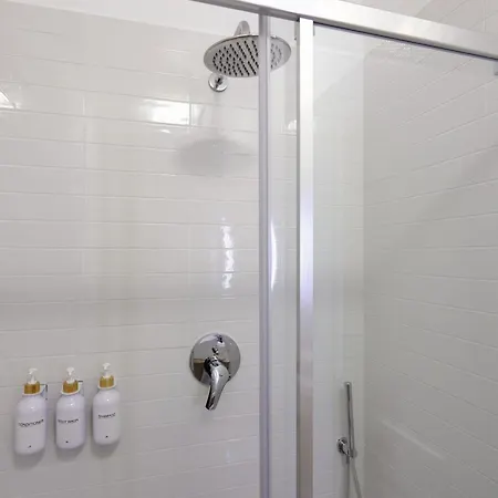 Mascarella - Elegante Design Con Patio Nel Centro Storico *