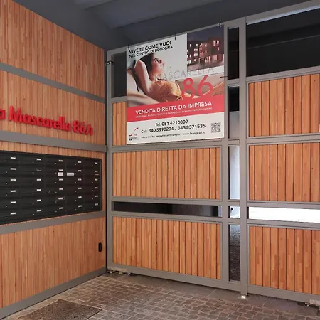 Mascarella - Elegante Design Con Patio Nel Centro Storico דירה