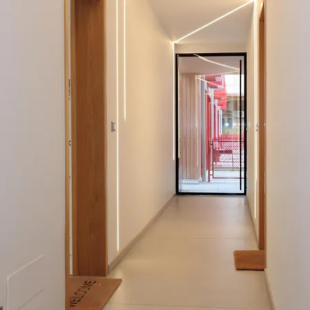 Mascarella - Elegante Design Con Patio Nel Centro Storico Bolonya