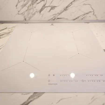 Mascarella - Elegante Design Con Patio Nel Centro Storico * בולוניה