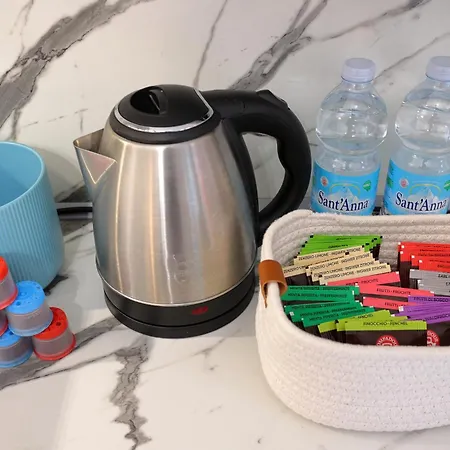 Mascarella - Elegante Design Con Patio Nel Centro Storico * בולוניה