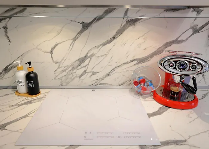 شقة Mascarella - Elegante Design Con Patio Nel Centro Storico *