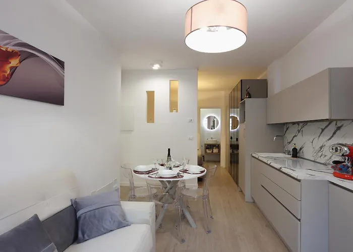 Mascarella - Elegante Design Con Patio Nel Centro Storico * بولونيا