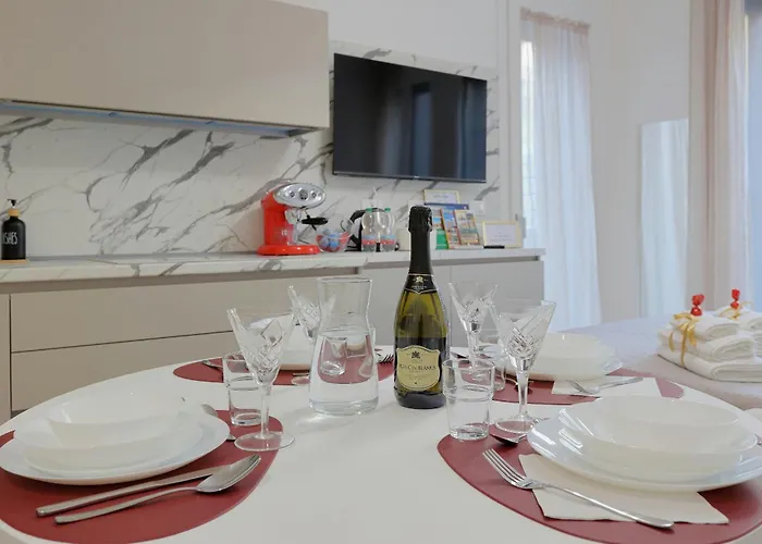 Mascarella - Elegante Design Con Patio Nel Centro Storico * بولونيا