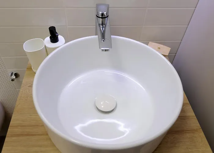 Mascarella - Elegante Design Con Patio Nel Centro Storico * بولونيا