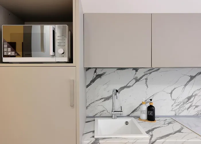 Mascarella - Elegante Design Con Patio Nel Centro Storico Appartement Bologna