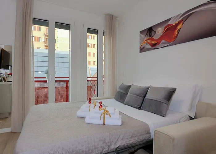 Mascarella - Elegante Design Con Patio Nel Centro Storico شقة