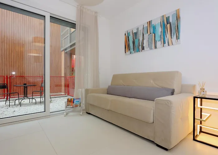 Mascarella - Elegante Design Con Patio Nel Centro Storico * بولونيا