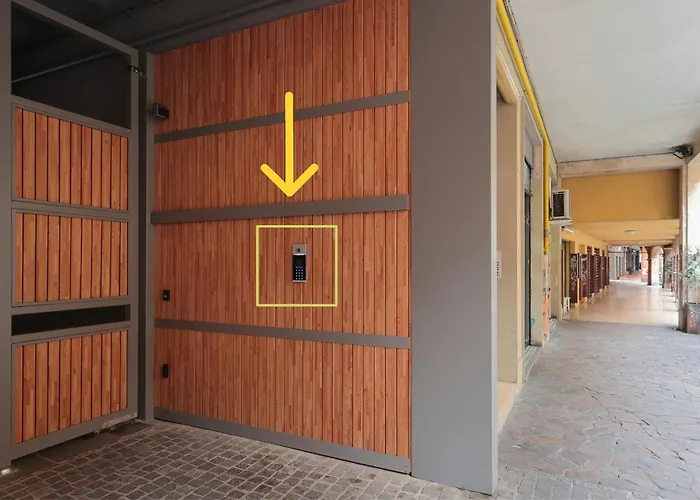 Mascarella - Elegante Design Con Patio Nel Centro Storico *