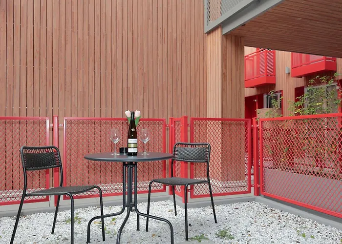 Lägenhet Mascarella - Elegante Design Con Patio Nel Centro Storico